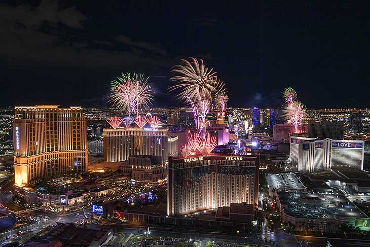 Fireworks explode over the Strip as Las Vegas rings in the new year Saturday, January 1, 2022. (Sam Morris, LVCVA/Las Vegas News Bureau)